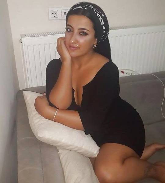 Türbanlı Escort Bayanlar Mükemmel Sevişiyor